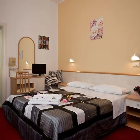 Villa Silvie Rose Cesenatico Esterno foto