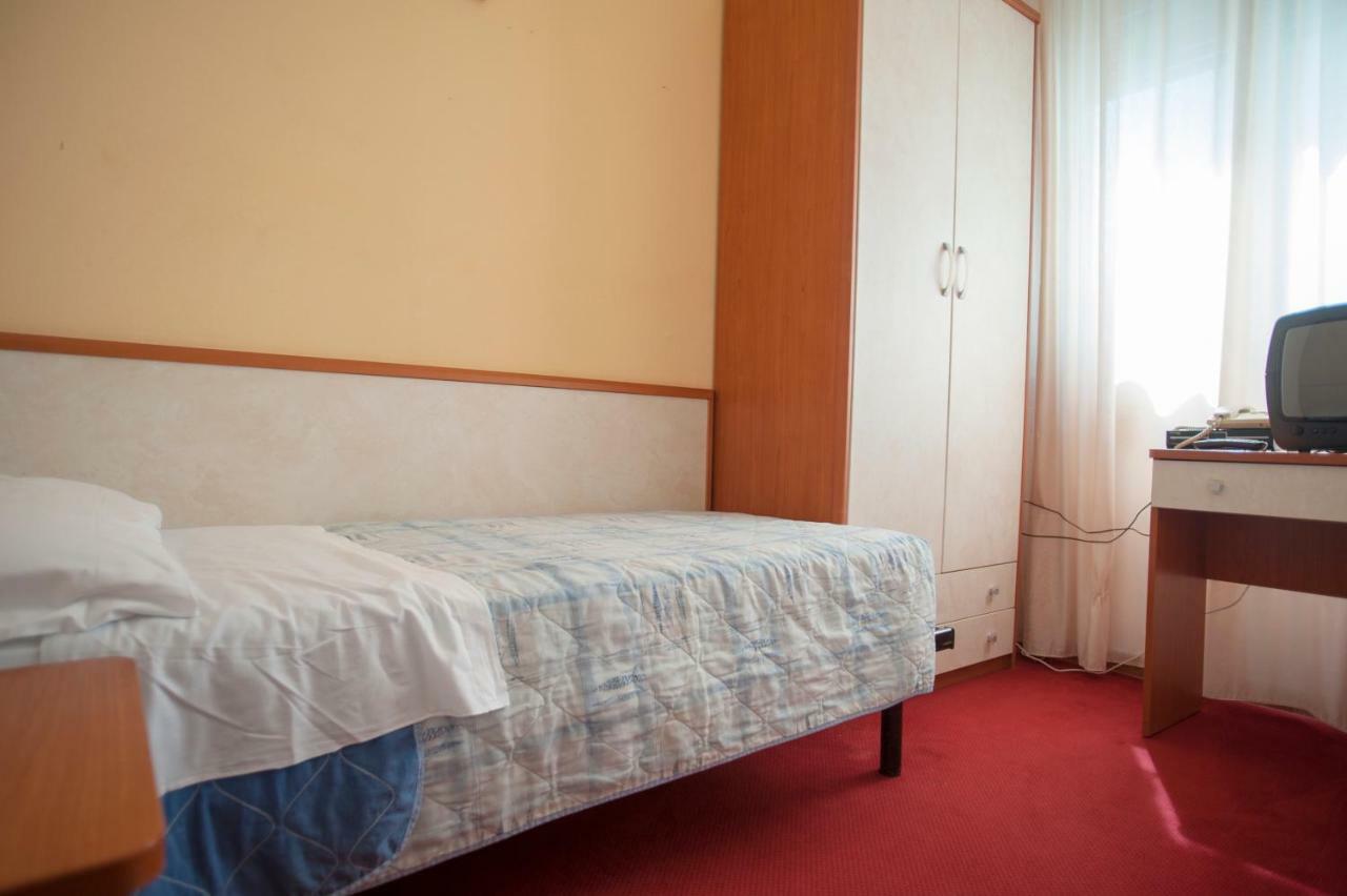 Silvie Rose 3* Cesenatico